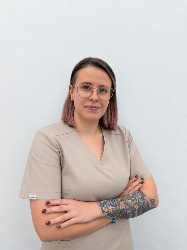 Profesjonalny portret w uniformie medycznym